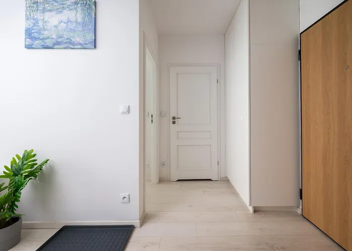 Marywilska With Garden By Bookinghost * Warszawa