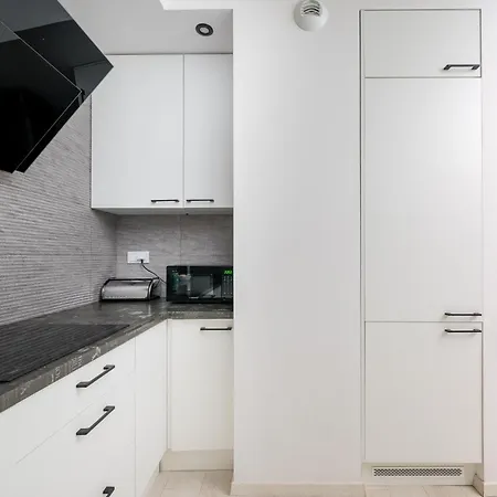 Marywilska With Garden By Bookinghost *