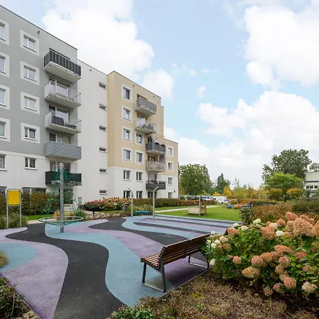 Apartament Marywilska With Garden By Bookinghost Warszawa